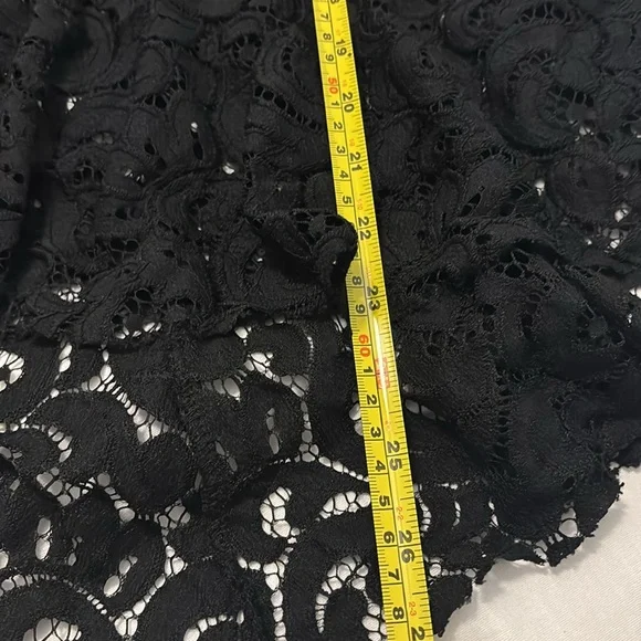Haute Monde Black crochet Lace Overlay peplum Top SZ Large whimsigoth night out - Picture 8 of 11
